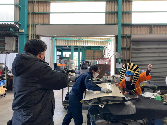 廃車からパーツを再活用